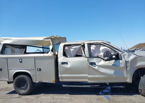 2018 Ford F-250 Xlt из США, поврежденный, VIN 1FT7W2B60JEC57089